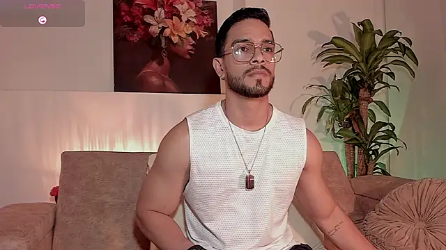 Josseph1  online show from January 8, 11:40 pm