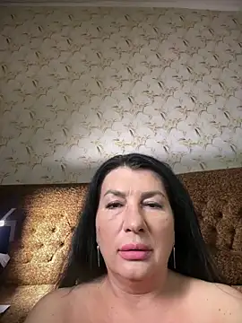 Snapshot of Agata-Anetta chatting on June 4, 2:50 am Agata-Anetta online show from June 4, 2:50 am