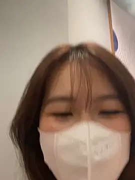 Onee-Chew online show from May 12, 8:11 am