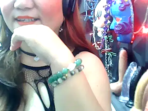 Snapshot of URFUCKINGDOLL chatting on February 1, 6:54 am URFUCKINGDOLL online show from February 1, 6:54 am