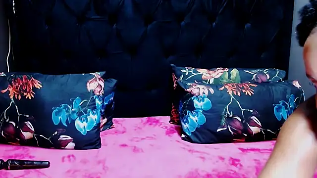 Snapshot of Ducheess chatting on March 8, 4:34 am Ducheess online show from March 8, 4:34 am