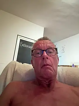 Snapshot of kempsilk chatting on June 27, 8:03 pm kempsilk online show from June 27, 8:03 pm