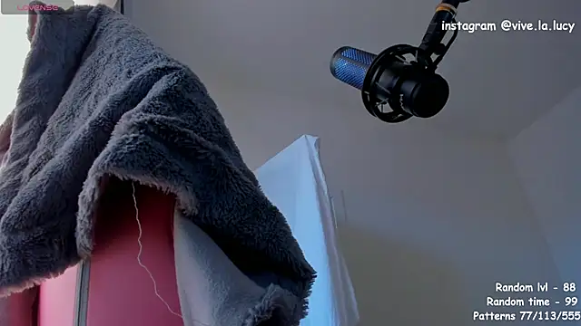 Snapshot of Lucy_Ember chatting on December 15, 11:55 am Lucy Ember online show from December 15, 11:55 am