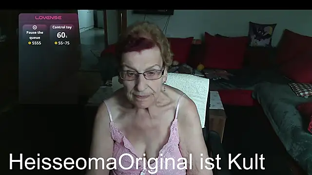 HeisseomaOriginal online show from June 16, 7:11 am