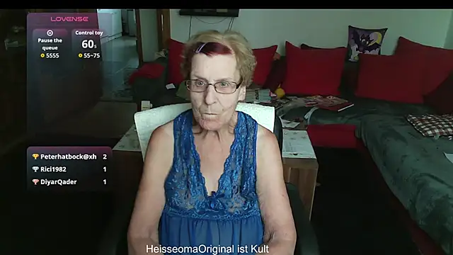 Snapshot of HeisseomaOriginal chatting on August 3, 9:04 am HeisseomaOriginal online show from August 3, 9:04 am