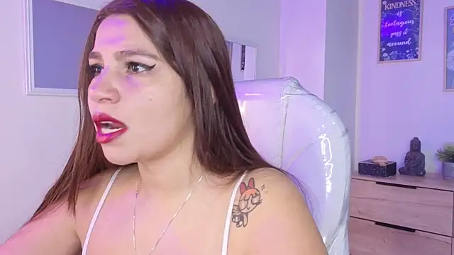 Snapshot of bluee_hazell chatting on December 3, 11:52 am bluee hazell online show from December 3, 11:52 am