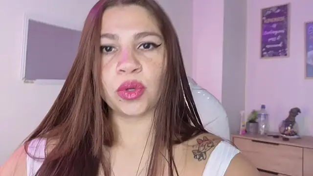 bluee hazell online show from July 16, 11:16 am