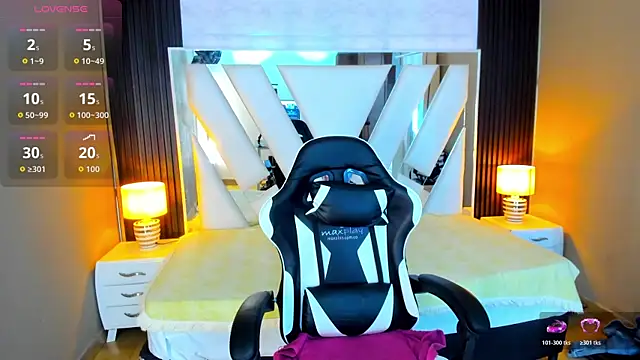 Linda4Petite online show from November 17, 5:41 pm