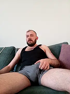 NiiiRvaNaa online show from February 25, 5:50 am