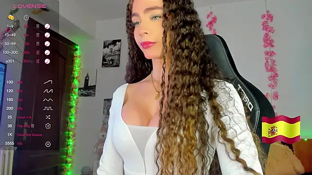 Snapshot of gabrielatafur_ chatting on November 9, 2:15 pm gabrielatafur online show from November 9, 2:15 pm