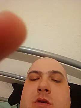 mario890605 online show from March 16, 10:47 pm