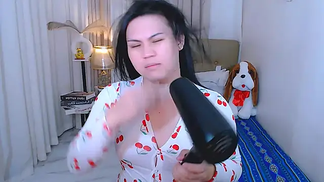 Snapshot of Mimi_Cums chatting on November 13, 3:05 am Mimi Cums online show from November 13, 3:05 am