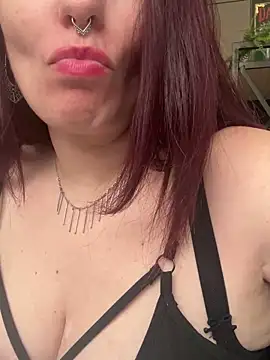 LunaMoongirl online show from December 3, 2:16 pm