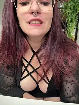 LunaMoongirl online show from December 17, 12:43 pm