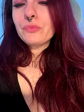 LunaMoongirl online show from November 13, 3:55 pm