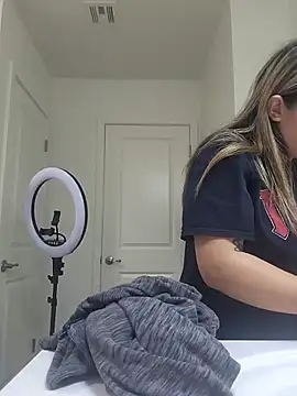 AriannaPena online show from March 19, 2:37 am