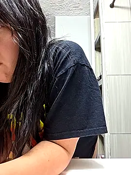 AriannaPena online show from October 31, 8:43 pm