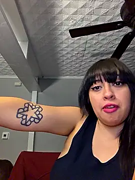 AriannaPena online show from November 8, 10:04 am