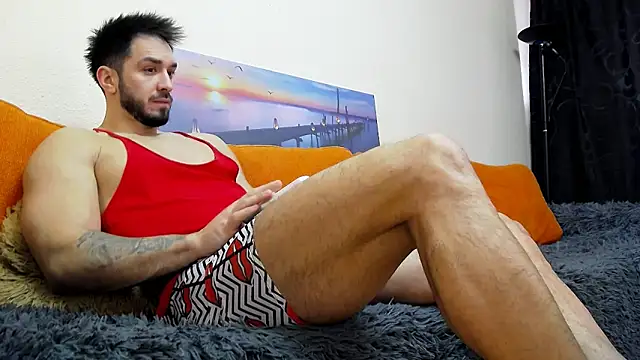 Snapshot of MichaelWills chatting on February 14, 11:10 am MichaelWills online show from February 14, 11:10 am