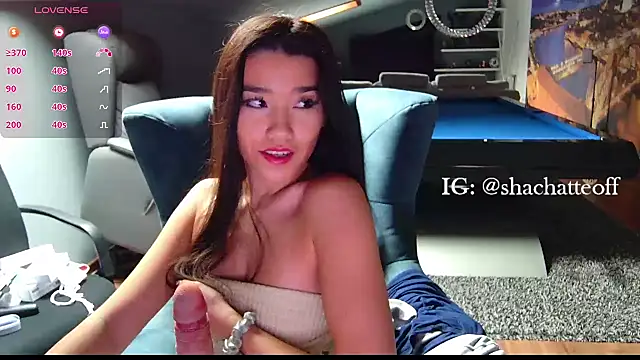 Snapshot of shachatteof chatting on December 3, 11:08 am shachatteof online show from December 3, 11:08 am