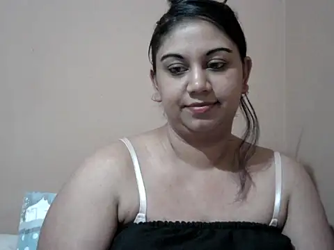 bellachow10 online show from July 25, 4:15 pm