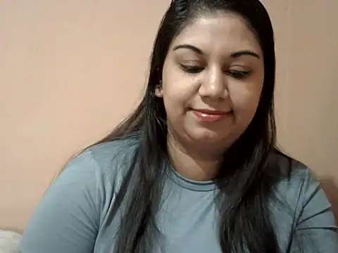 bellachow10 online show from August 5, 8:17 am