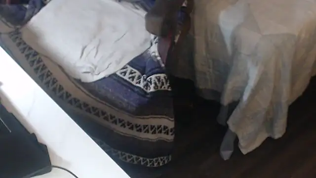 QueenDenizeAndTheCaptain online show from October 3, 5:59 am