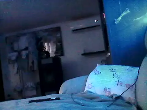 mickzizi online show from December 10, 8:19 am