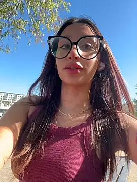 Snapshot of Tiny_lilith chatting on March 9, 7:18 pm Tiny lilith online show from March 9, 7:18 pm