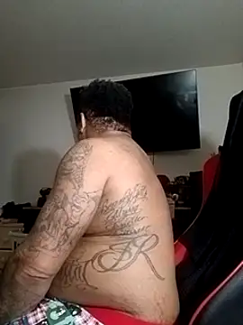 yellowwetfox online show from December 8, 3:00 am