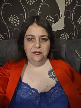 HouseWifeWhore Milf online show from June 24, 5:50 am