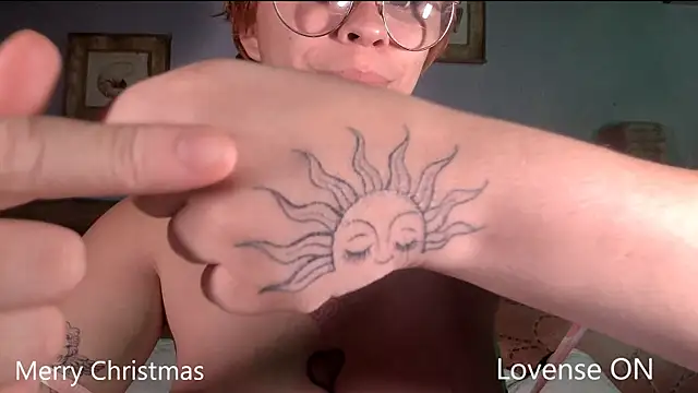 Lilmuh  online show from December 19, 12:02 am