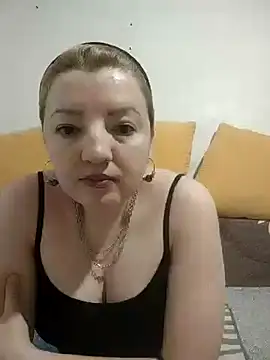 Snapshot of stefanyharper16 chatting on February 19, 12:44 pm stefanyharper16 online show from February 19, 12:44 pm