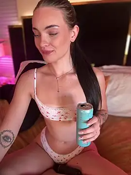 KarissaChantelle online show from June 19, 5:28 pm