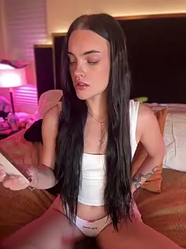 KarissaChantelle online show from June 20, 3:59 pm
