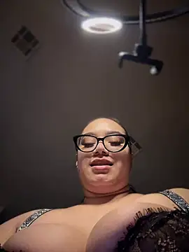 CarmelaAnthony online show from January 4, 2:46 pm