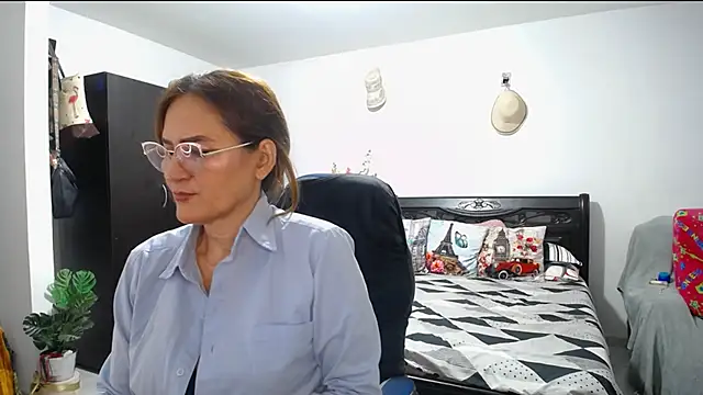 Xiimen online show from February 6, 3:59 am