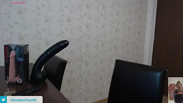 Goddess Tina online show from October 22, 4:40 pm