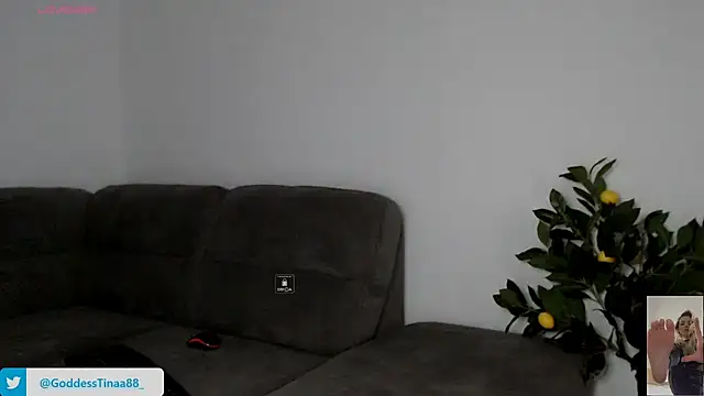 Snapshot of Goddess_Tina chatting on March 27, 3:56 pm Goddess Tina online show from March 27, 3:56 pm