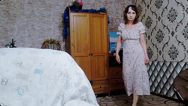 AnnieEltgant online show from December 26, 3:20 pm