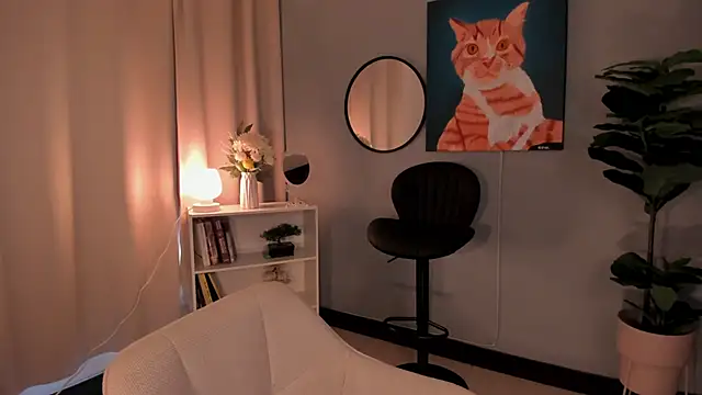 Snapshot of LiaPearce chatting on October 21, 12:06 pm LiaPearce online show from October 21, 12:06 pm