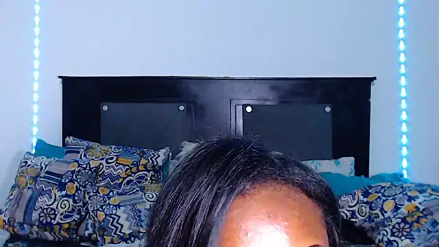 Snapshot of AdaraLink chatting on December 26, 1:21 pm AdaraLink online show from December 26, 1:21 pm