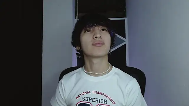 littlextreme online show from February 20, 1:46 am