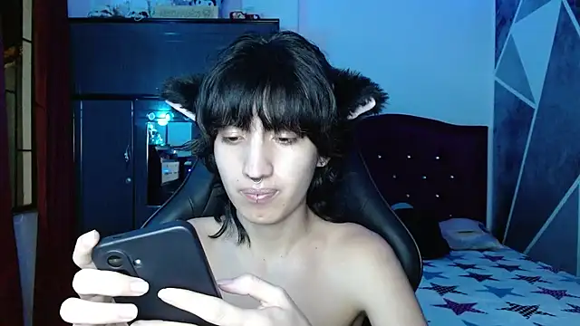 littlextreme online show from July 13, 2:58 am