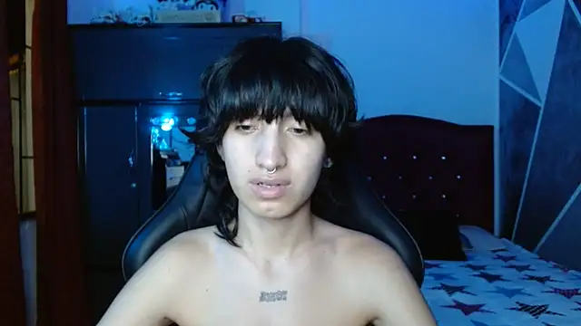 littlextreme online show from July 20, 2:37 am