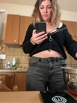 Snapshot of DaisyVibesss chatting on January 15, 9:24 am DaisyVibesss online show from January 15, 9:24 am