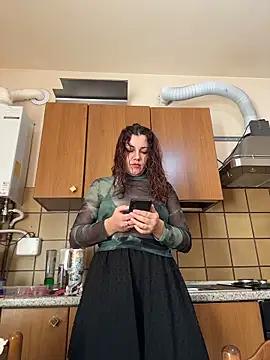 Snapshot of DaisyVibesss chatting on November 13, 9:52 am DaisyVibesss online show from November 13, 9:52 am