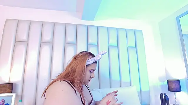 aandreaperez online show from February 14, 12:13 pm