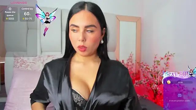 Snapshot of kylie_sexy2000 chatting on February 18, 4:37 pm kylie sexy2000 online show from February 18, 4:37 pm
