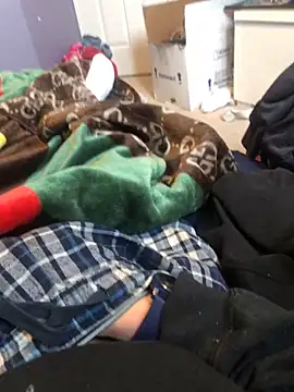 Snapshot of Hugetings chatting on February 14, 8:26 pm Hugetings online show from February 14, 8:26 pm